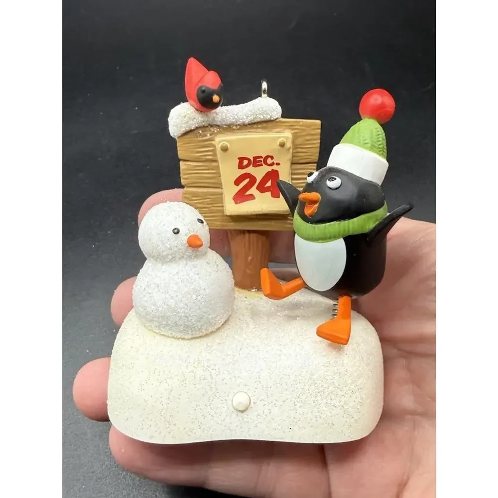 Christmas Chilly Fishy Fun Hallmark Ornament QXG7127 No Box Works! Lo16
